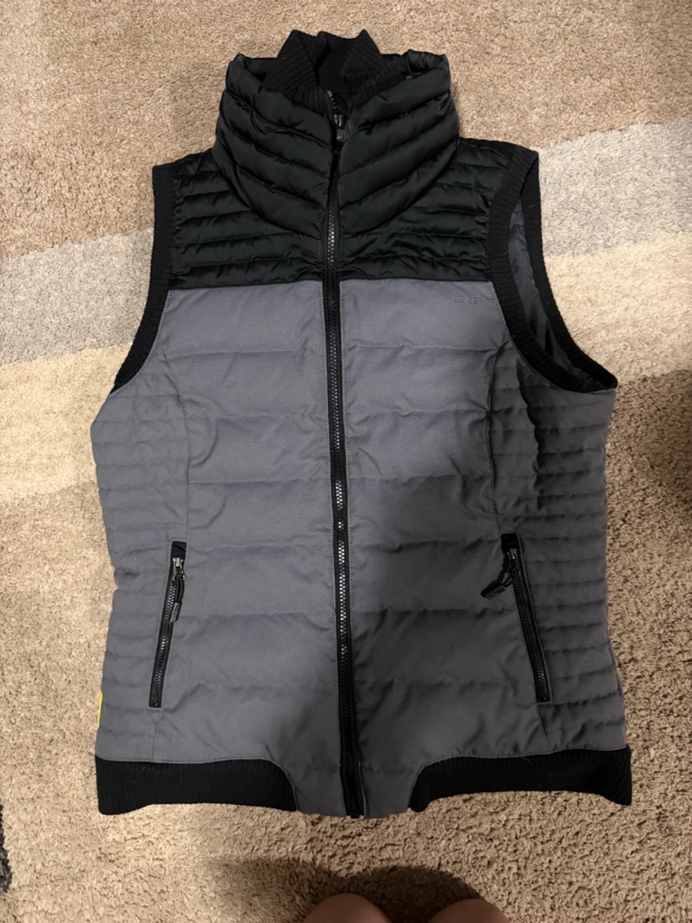 Lole Two-Tone Quilted Vest in Gray and Black